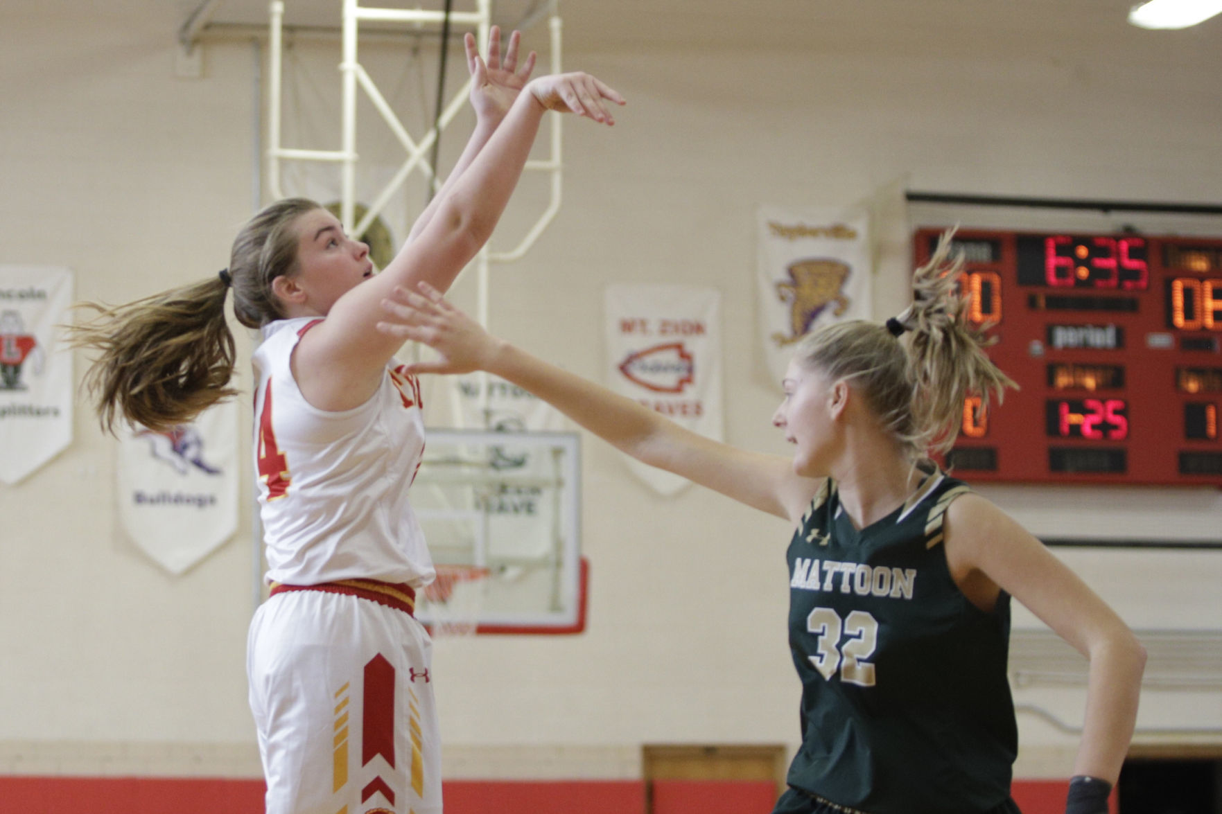 GALLERY-mattoon-at-charleston-girlsbball-004-122219.JPG